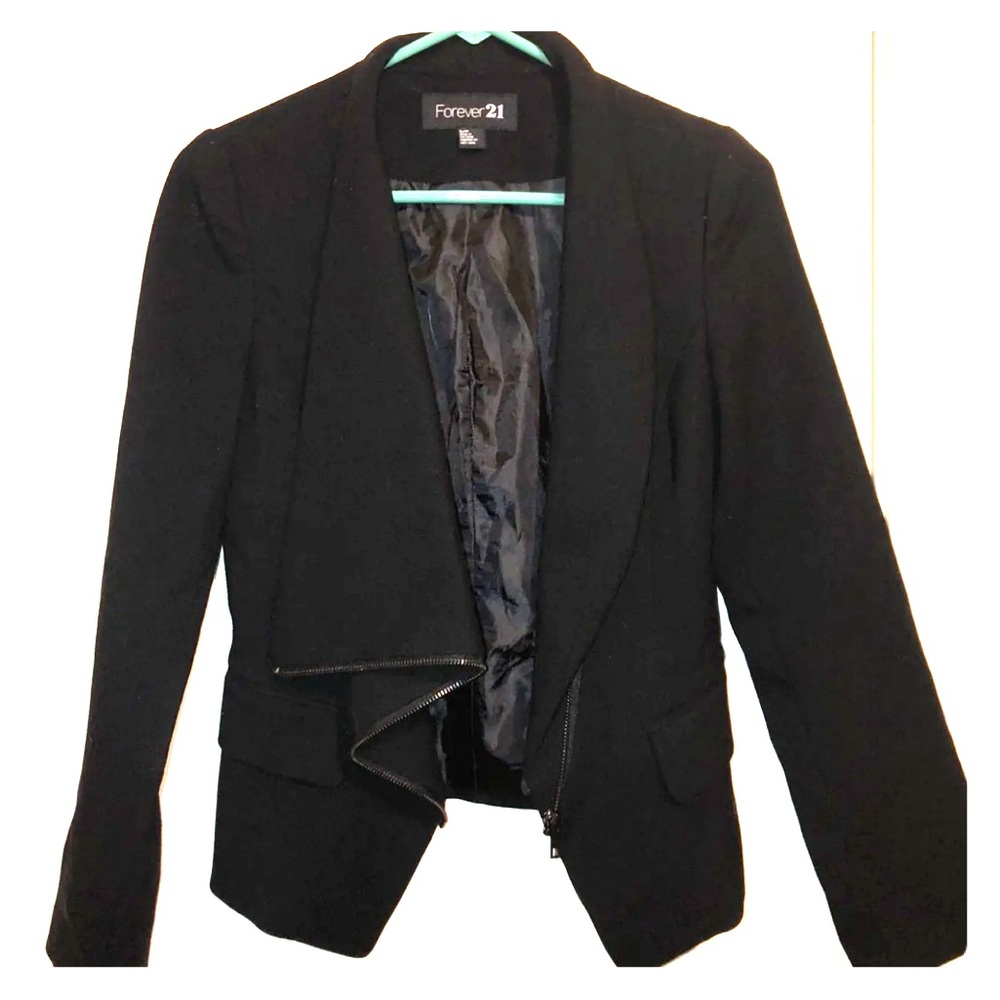 Trendy Black Blazer
